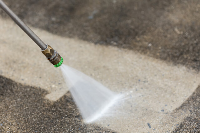 parking lot pressure washing in pembroke pines